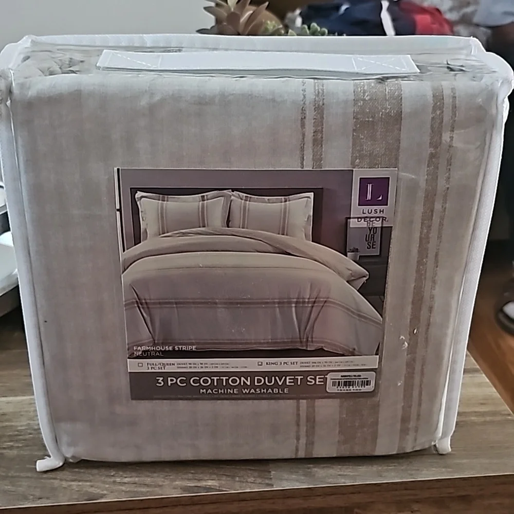 Lush Decor - 3pc King Farmhouse Stripe Reversible Duvet Set Tan Trend - Picture 9 of 14